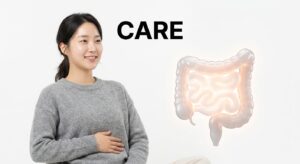 편안한 표정으로 배를 감싸고 있는 여성과 건강한 장의 이미지